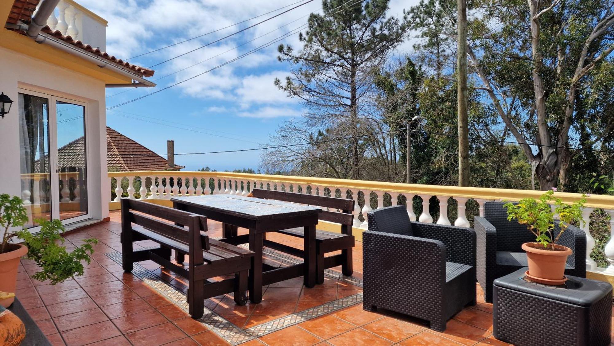Apartment Familia Dehoux Camacha (Madeira)