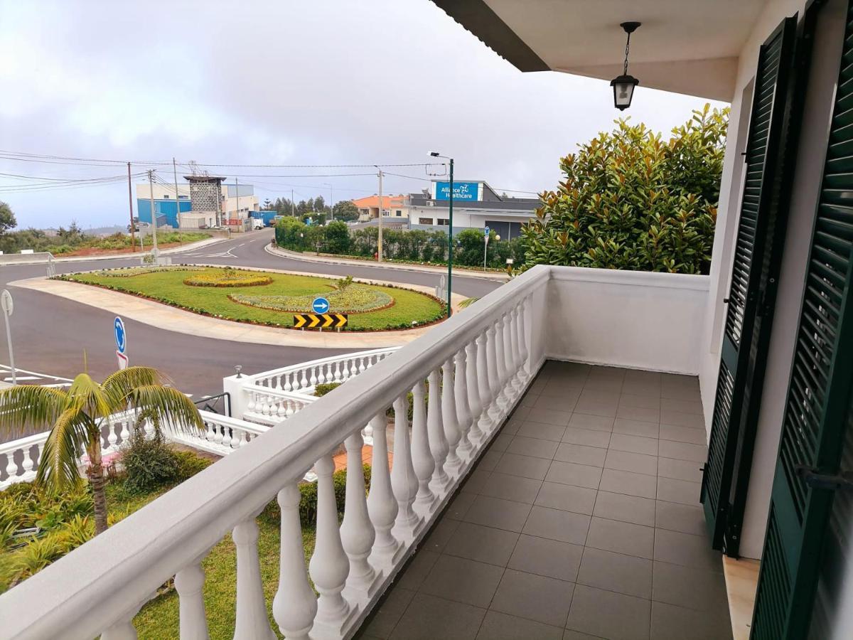 Familia Dehoux Apartment Camacha (Madeira)