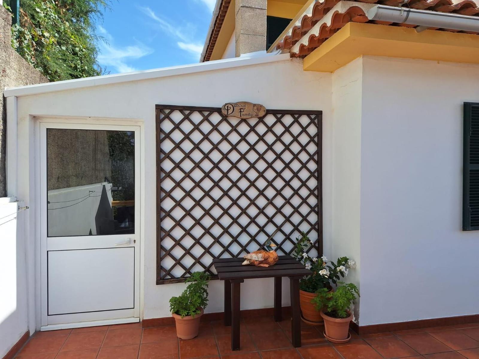 Familia Dehoux Apartment Camacha (Madeira)